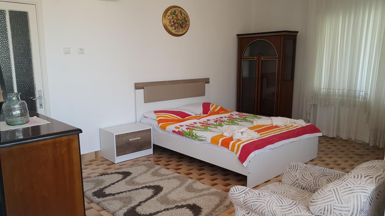 Ayvalik Pansiyon Exterior photo